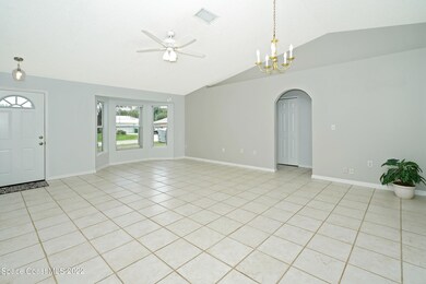 6245 Chapman St-15
