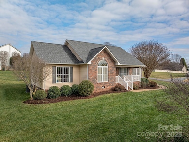 1611 Emmaus Walk, Conover, NC 28613 - photo 3