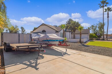 3721 W Geronimo St-2