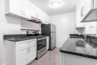 403 1st St N Cocoa Beach FL 32931