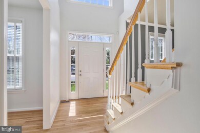 14512 Dolbrook Ln, Bowie, MD 20721 - photo 2