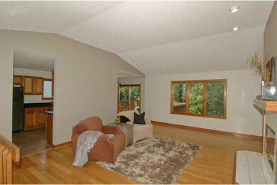 3010 Shadow Creek Ln, Des Moines, IA 50320 - photo 6