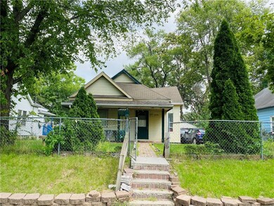 1529 18th St, Des Moines, IA 50314 - photo 3