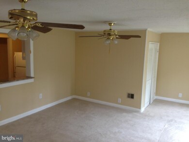 120 Martin Dr, Manassas Park, VA 20111 - photo 7