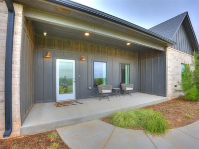 19050 Bobcat Ridge Ct, Cashion, OK 73016 - photo 6