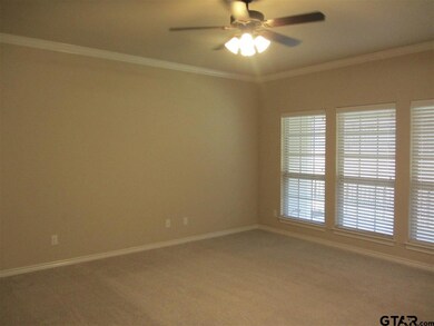 421 421 W Cumberland Rd unit 402, Tyler, TX 75703 - photo 6