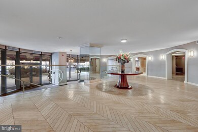 The Rotonda unit 516, McLean, VA 22102 - photo 3