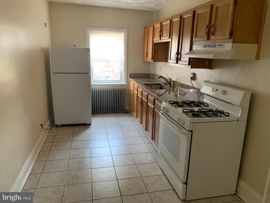 703 N Augusta Ave, Baltimore, MD 21229 - photo 4