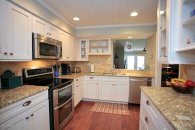 4300 Lakeside Dr unit 14, Jacksonville, FL 32210 - photo 4