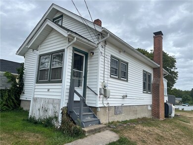 32 Shore Dr, Charlestown, RI 02813 - photo 2