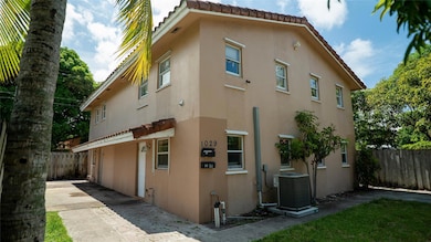 1029 S C St, Lake Worth, FL 33460 - photo 2