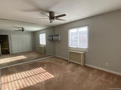 261-53 Langston Ave unit E-1st fl, Glen Oaks, NY 11004 - photo 7