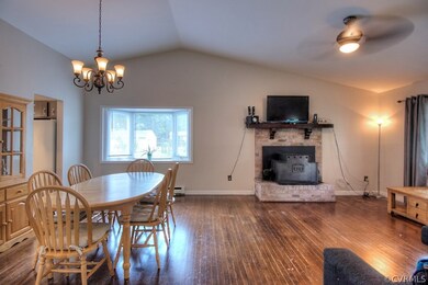 Dining area with Bay Window in Great Room.