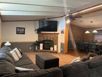 6117 Black Springs Ln, Joshua, TX 76058 - photo 5