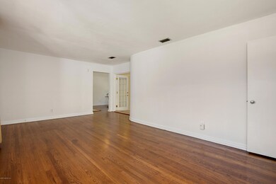 8441 Bordeau Ave N, Jacksonville, FL 32211 - photo 6