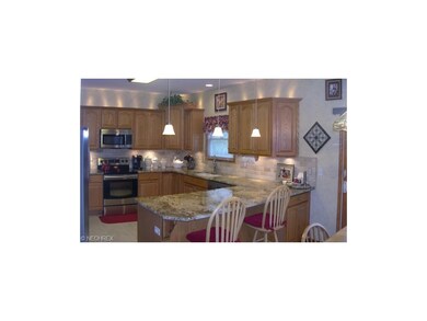 9542 Amberwood Ct, Broadview Heights, OH 44147 - photo 3