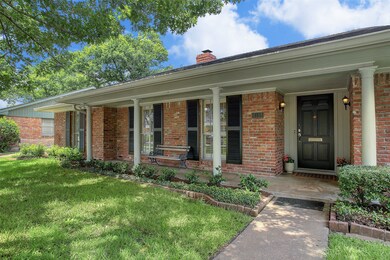 6138 Chevy Chase Dr, Houston, TX 77057 - photo 3