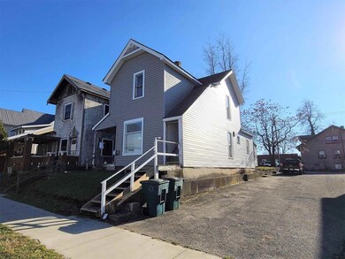 817 W Main St, Muncie, IN 47305 - photo 2