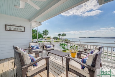 Covered deck off Great-room