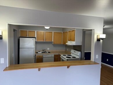 709 Jackson St unit 9, Petoskey, MI 49770 - photo 3