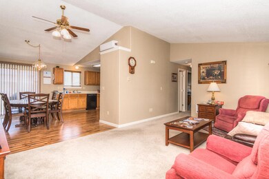 2041 SW 31st St, Redmond, OR 97756 - photo 5