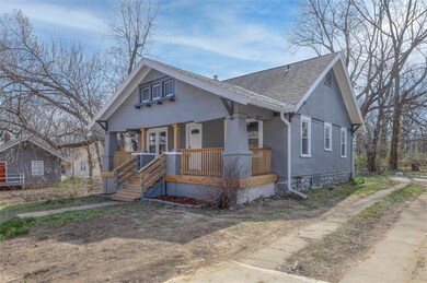 2109 E 57th St, Kansas City, MO 64130 - photo 2