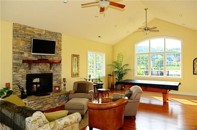 Clubhouse Entertainment Room