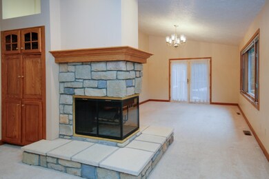 9419 Highland View Dr-107
