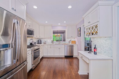 298 Araneo Dr unit 298, West Orange, NJ 07052 - photo 3