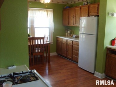 1915 W Locust St, Davenport, IA 52804 - photo 4