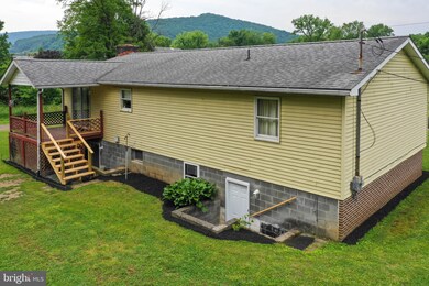 260 Maple Ave, Keyser, WV 26726 - photo 4