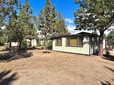 6100 S Highway 97 unit 39, Redmond, OR 97756 - photo 4