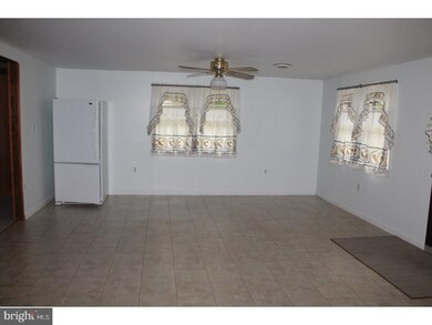 22 Foxchase Rd, Southampton, NJ 08088 - photo 3