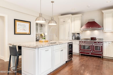 59 Le Grande Ave unit 5, Greenwich, CT 06830 - photo 3