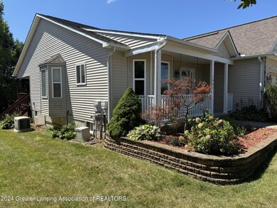 1461 Mallard Cir, Owosso, MI 48867 - photo 2