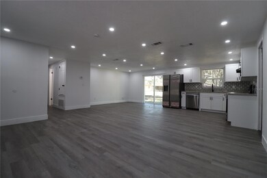 3618 Danny Bryan Blvd, Tampa, FL 33619 - photo 5