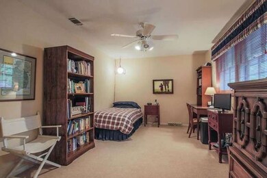 1557 Towhee Ln, Naperville, IL 60565 - photo 6