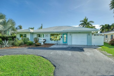 208 NE 30th St, Wilton Manors, FL 33334 - photo 2