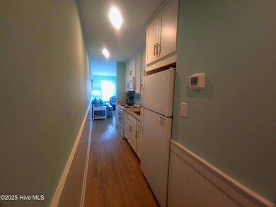 Galley Kitchen2