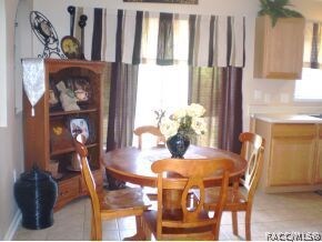 eat in kitchen