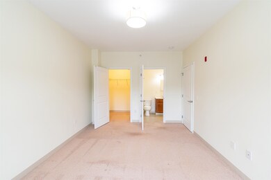 37 Hawthorne Dr unit 405, Bedford, NH 03110 - photo 6