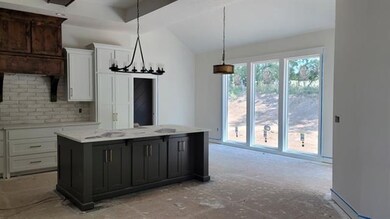 Dining/Kitchen Area