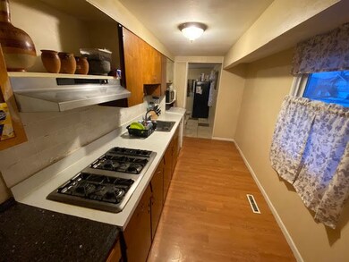 241 Ensenada Dr, Carpentersville, IL 60110 - photo 5