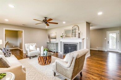 Large Formal Living