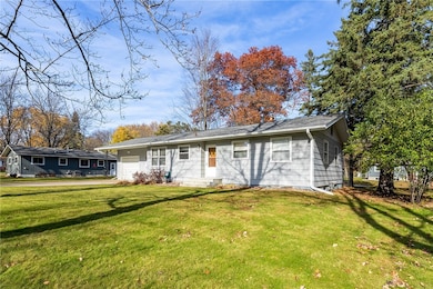 1516 Wilcox St, Menomonie, WI 54751 - photo 2