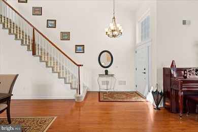 9 Bellingham Dr, Kendall Park, NJ 08824 - photo 4