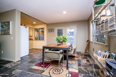 190 Rippee Lane