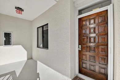 2500 Presidential Way unit 302, West Palm Beach, FL 33401 - photo 5