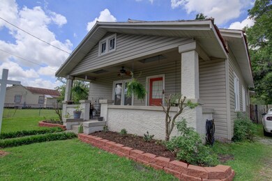 121 Rosier St, New Iberia, LA 70563 - photo 3