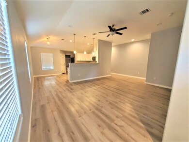 9115 Henrietta St, Houston, TX 77088 - photo 5